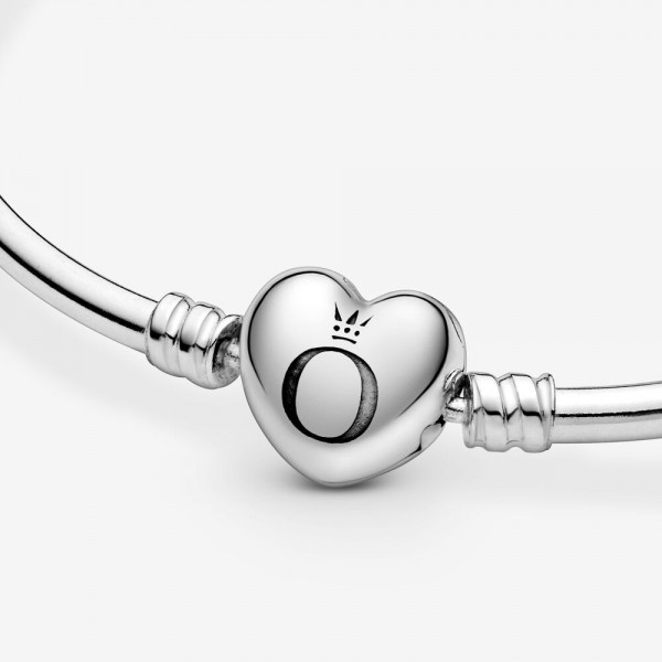 Pulsera Moments en plata de ley con cierre Corazón para charms
