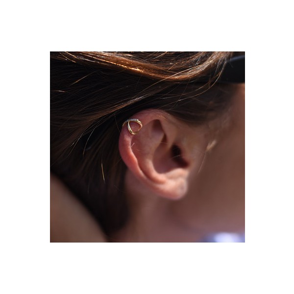 HELIX GOLD CROSSED EARRING WITH DIAMONDS