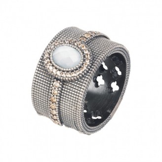 Silver ring, chalcedony and zircons