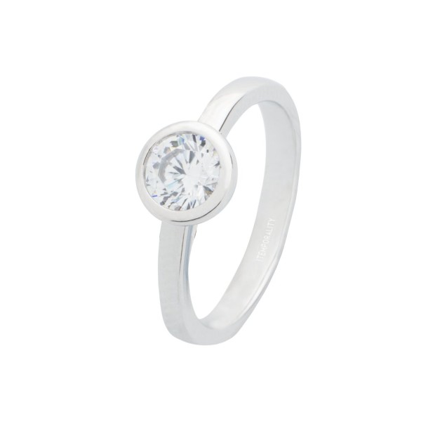 Silver solitaire ring with zirconia